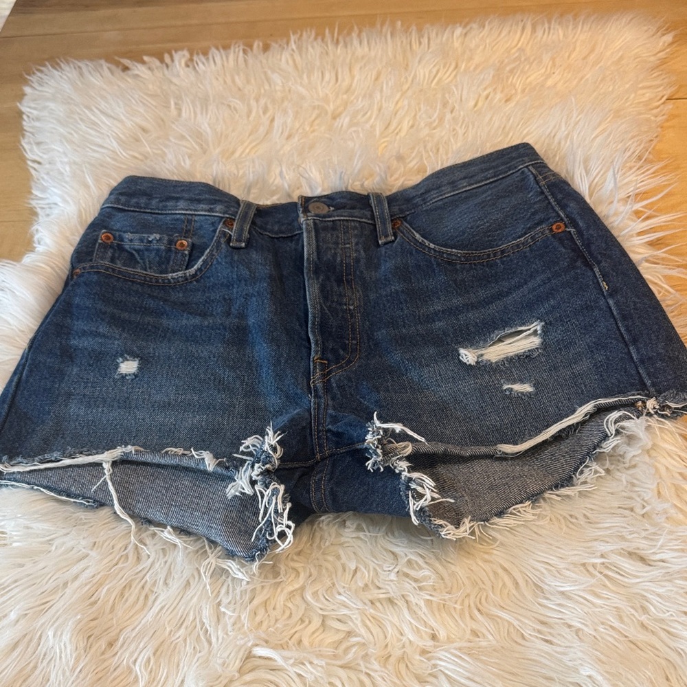 Big E Levi’s Jean shorts